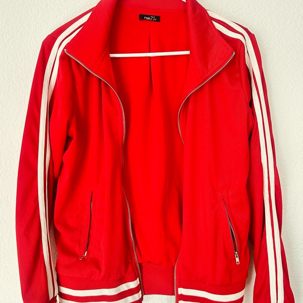 Rue21 Women's Vibrant Red Bomber Jacket. Women’s size medium. Full zip up.